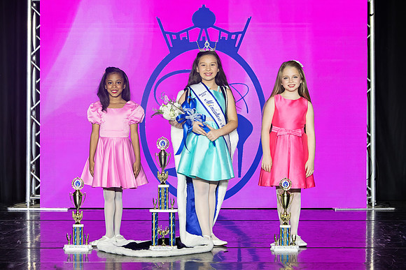 8x12 022formals la26 mini-miss top3