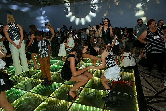 0165bwparty26