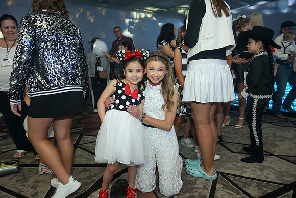 0058bwparty26