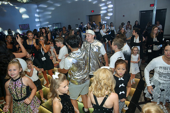 0205bwparty26
