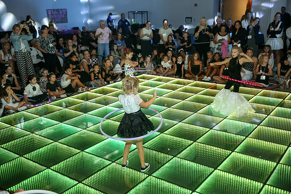 0245bwparty26