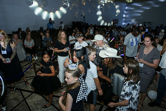 0157bwparty26