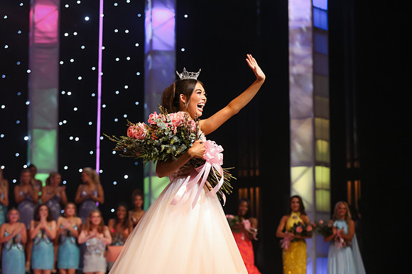 1707teencrowning25