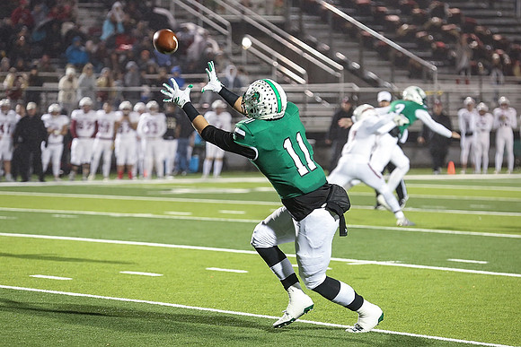 Southlake Carroll Football vs Keller-Central Game Photo