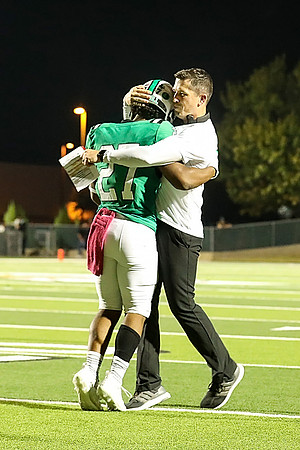 Southlake Carroll Football vs Keller-Central Game Photo