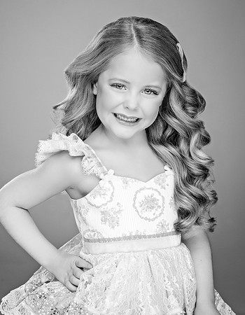 093scarlett25 finalbw