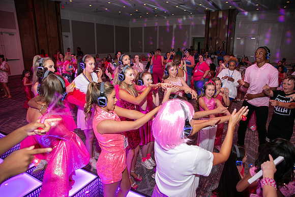 132silentdisco25