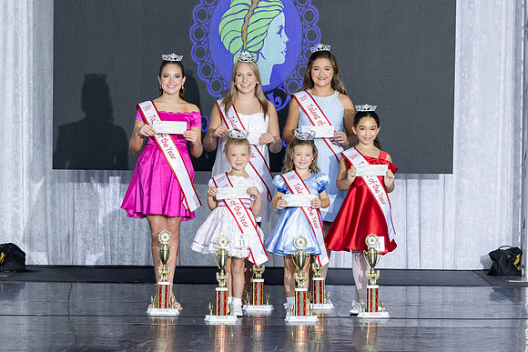 8x12 toy winners final25
