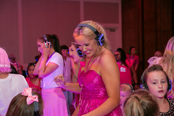 112silentdisco25