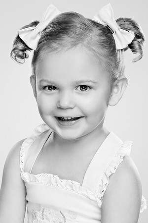 4x6 45olivia25finalbw